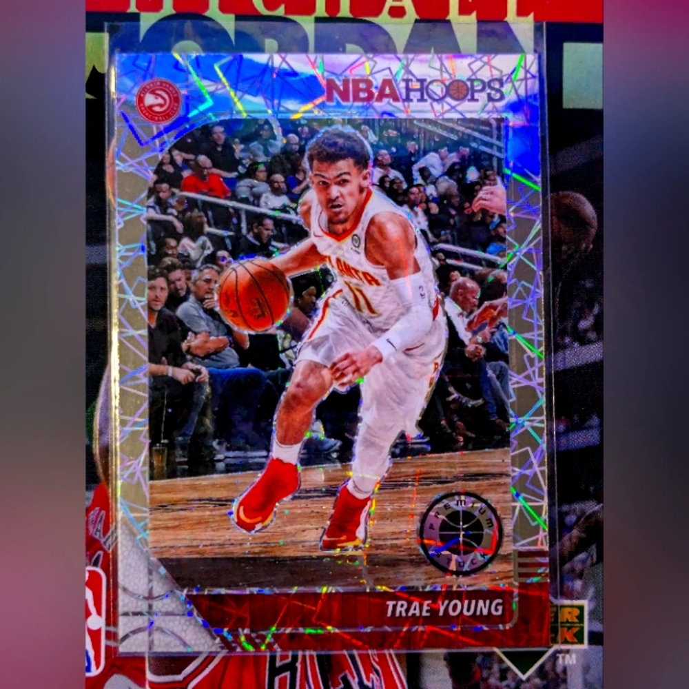 2020 Panini Silver Cracked Prism Trae Young NBA Hoops Premium Stock
